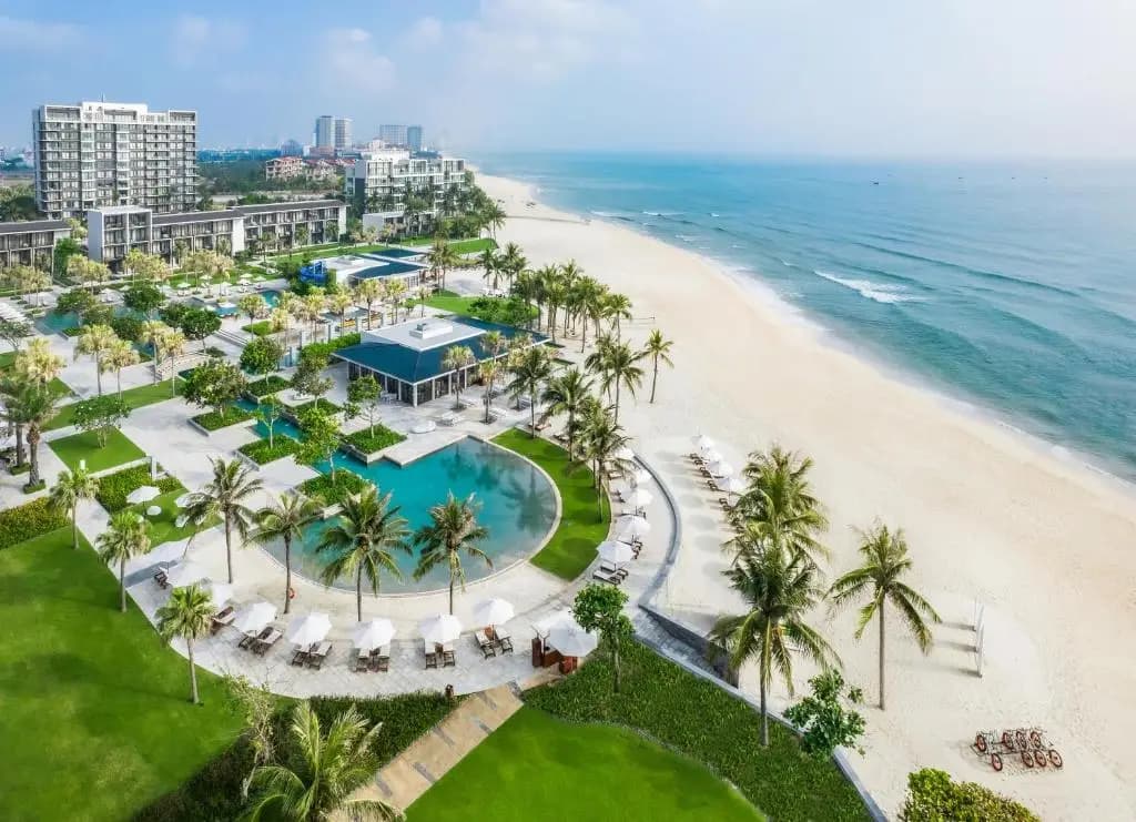 Khám Phá Thiên Đường Nghỉ Dưỡng: Top 6 Khách Sạn Sang Chảnh Bậc Nhất Việt Nam Mang Lại Trải Nghiệm Xa Hoa Đích Thực