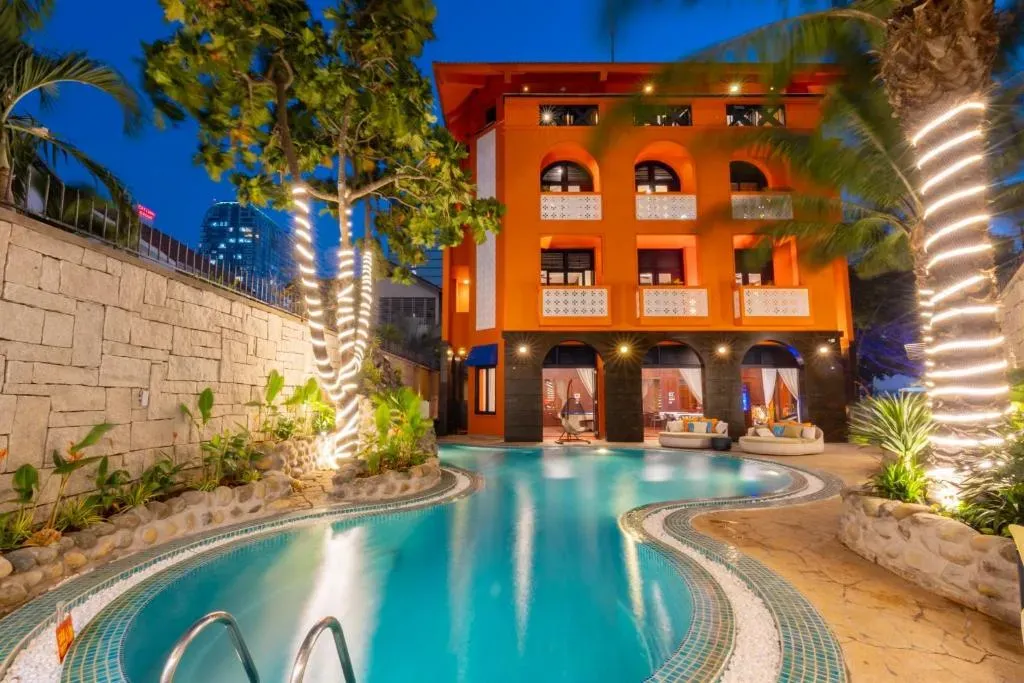 Orangeblue Villa near beach pool free Vung Tau Vietnam